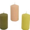 Bougie pilier en paraffine rayée colorée - Ø 6 x H 12 cm