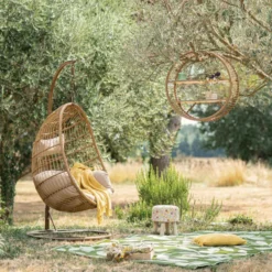 Chaise à suspendre Corsica couleur bois - 95 x 95 x 195 cm