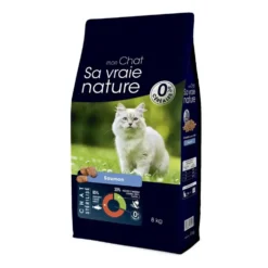 Croquettes sans céréales pour chat stérilisé au saumon Sa Vraie Nature - 8 kg
