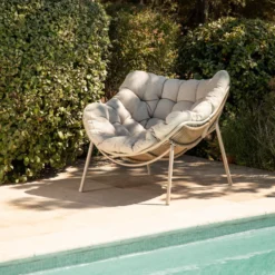 Fauteuil relaxant coloris beige en acier Cocoon II - 114 x 96 x 83 cm