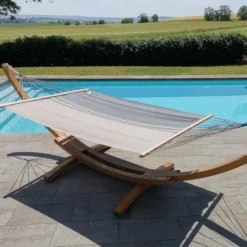 Hamac coloris anthracite taupe en polypropylène et bois certifié FSC®Jobek Hamac Kouple - 350 x 140 cm