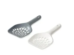 Pelle à litière plastique macro