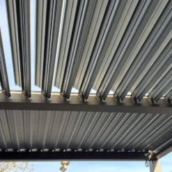 Pergola bioclimatique en aluminium noir Green Outside Event - 4 x 3 m