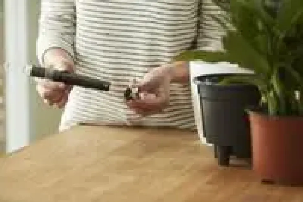 Système d’auto-arrosage en polypropylène noir Elho Self Watering insert - 33 cm