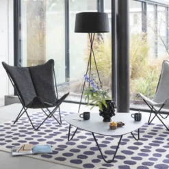 Table basse Cocoon ciment coloris noir en HPL Lafuma - 96 x 102 x 33 cm