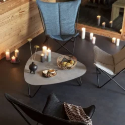 Table basse Cocoon ciment coloris noir en HPL Lafuma - 96 x 102 x 33 cm