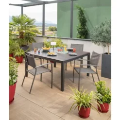 Table coloris noir en aluminium Caméline II Proloisirs - 140 x 140 x 200 cm