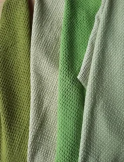 Torchon en coton nid d’abeille vert bergamote Wincker Mumba - 50 x 70 cm